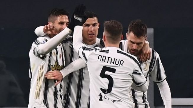 Juventus Gasak Crotone 3-0, Ronaldo Sumbang 2 Gol