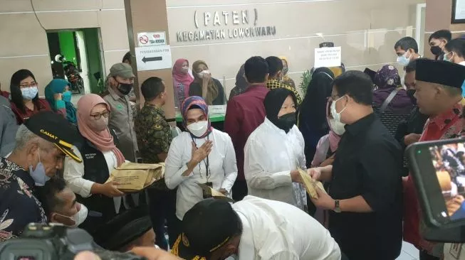 Tragedi Kanjuruhan Bencana Sosial, Mensos Beri Santunan Rp15 Juta Bagi Ahli Waris Korban