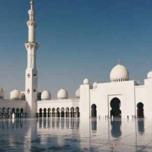Jemaah dan Pengurus Dinyatakan Positif Covid-19, Arab Saudi Tutup 10 Masjid