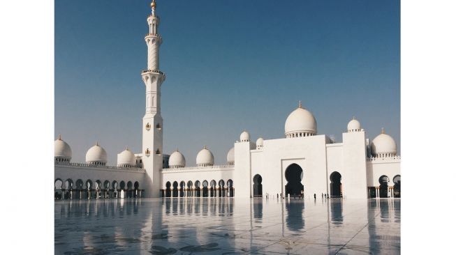 Jemaah dan Pengurus Dinyatakan Positif Covid-19, Arab Saudi Tutup 10 Masjid