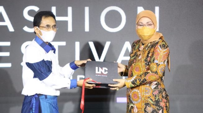 Penjualan Fesyen Indonesia Turun 70%, Ini Upaya Kemnaker
