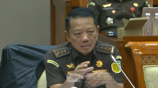 Kejagung Belum Ungkap Keberadaan Buronan Riza Chalid