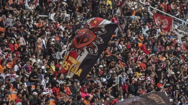 Bermain di Grand Launching JIS Persija Seri 3-3 dengan Chonburi FC