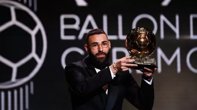 Karim Benzema Dapat Ballon d’Or, Pacar pun Sumringah