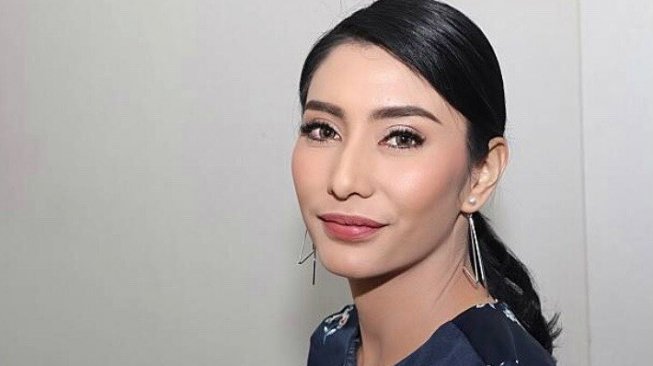 Isolasi Selama 5 Hari, Penciuman Tyas Mirasih Belum Normal