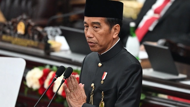 Jokowi Dikabarkan Reshuffle Kabinet Senin Pagi