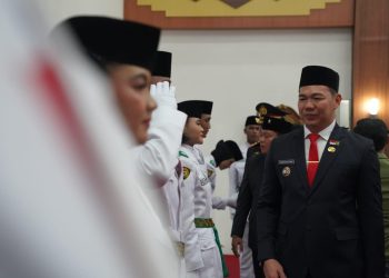27 Putra-Putri Kapuas Hulu Resmi Dikukuhkan sebagai Paskibraka 2025