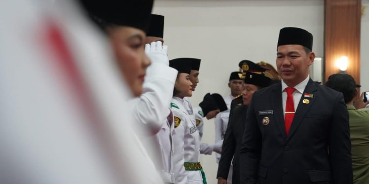 27 Putra-Putri Kapuas Hulu Resmi Dikukuhkan sebagai Paskibraka 2025