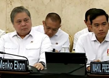 Duduk Sejajar Menteri, Posisi Gibran Picu Beragam Tafsir Politik