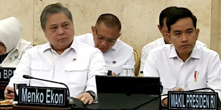Duduk Sejajar Menteri, Posisi Gibran Picu Beragam Tafsir Politik