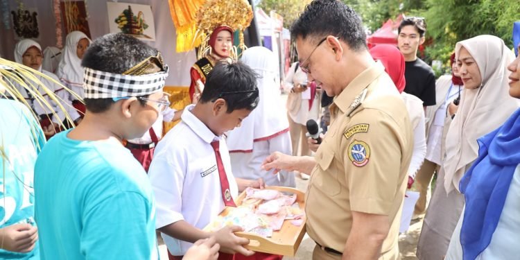 SD Bawamai Hidupkan Kreativitas Lewat Festival Seni dan Market Day 2025