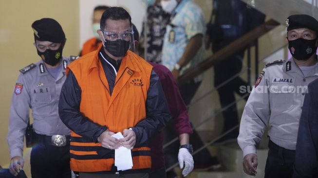 KPK Sita Sejumlah Dokumen di Rumah Juliari Batubara