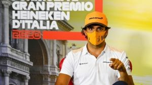 Hengkang ke Ferrari, Carlos Sainz Tak Menyesal Tinggalkan McLaren