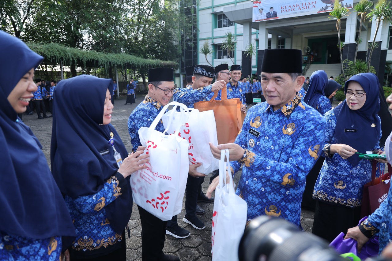 Pj Wali Kota Imbau ASN Gencarkan Gerakan Tanpa Plastik