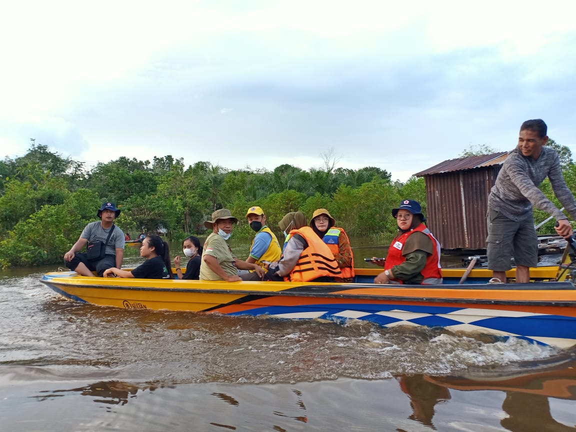 Raja Tayan Apresiasi Bantuan Logistik Lions Club untuk Korban Banjir