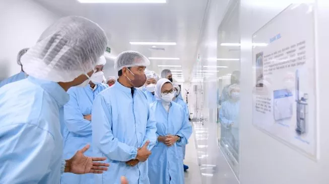 Jokowi Resmikan Pabrik Vaksin Covid Berbasis mRNA, Pertama di Asia Tenggara