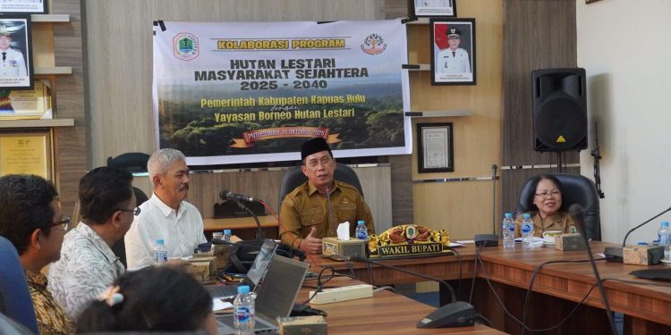 Pemkab Kapuas Hulu Dukung Kolaborasi Program “Hutan Lestari” Bersama Yayasan Borneo Hutan Lestari