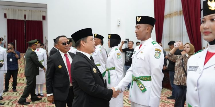 Gubernur Kalbar Kukuhkan 30 Anggota Paskibraka Provinsi Tahun 2025
