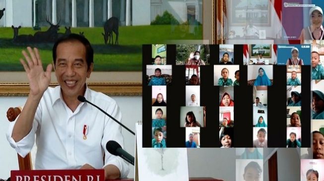 Siswi SD Ngeluh di Depan Jokowi: Saya Mau Sekolah Tatap Muka, Kelamaan di Rumah Jenuh Pak