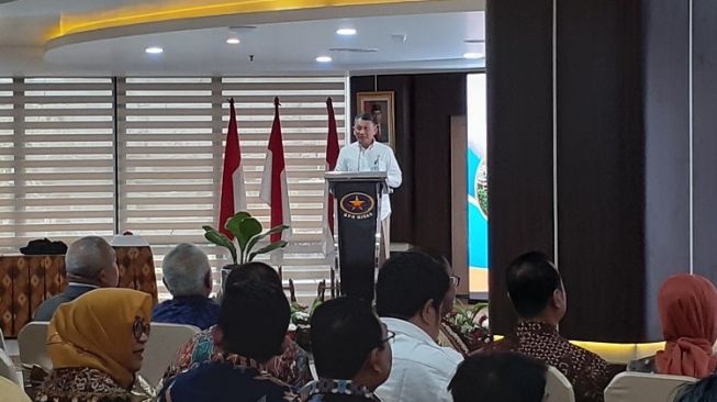 Menteri ESDM Disebut Gagal Lindungi 4 Pihak dalam Revisi Regulasi PLTS Atap