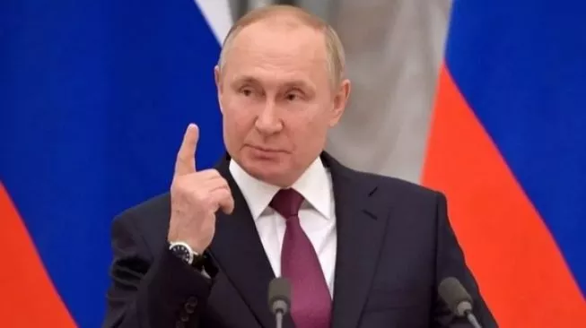 Rusia Pertegas Larangan Ganti Kelamin Dengan UU