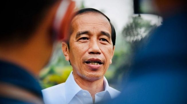 Soal Isu Jokowi 3 Periode Disorot Media Internasional, Rocky Gerung: Kelemahan Presiden Sudah Bocor