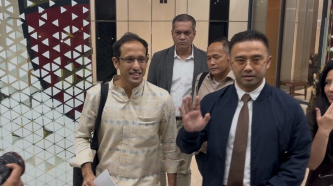 Diperiksa 12 Jam, Nadiem Makarim Bungkam soal Dugaan Korupsi Chromebook Rp 9,9 Triliun