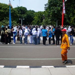 Angka Positif Covid-19 Indonesia Turun, ‘Jangan Senang Berlebihan’
