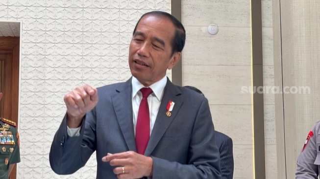 Bola Panas RUU TNI-Polri Banyak Tuai Kritikan, Jokowi: Tanya ke DPR