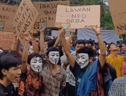 Massa Mahasiswa Di Sumut Tolak Dinasti Jokowi