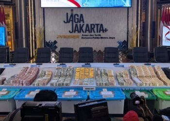 Polri Sita Emas 74 Kg dan Uang Bernilai Ratusan Miliar Hasil Penggeledahan Kasus Jampidsus