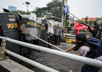 Ricuh Demo DPR, Aliansi Rakyat Bergerak Gaungkan 9 Tuntutan