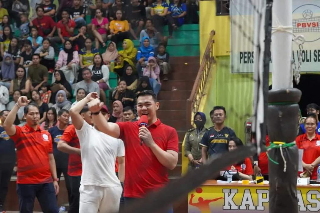 Bupati Sis Tutup Turnamen Volly Junior Kapuas Hulu