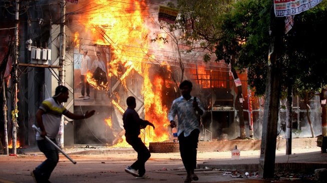 Ricuh, Demo Tuntut PM Bangladesh Tewaskan 73 Orang Tewas