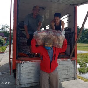 Darurat Batingsor, Bupati Landak: Kita Sudah Distribusikan 2,2 Ton Beras di Kuala Behe