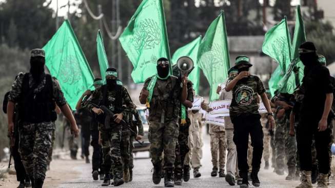 Israel Kocar-kacir Diserang Hamas: 250 Orang Tewas, Tank Hancur Dihantam Drone, Puluhan Ditawan