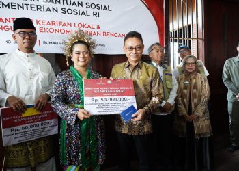 Kemensos Salurkan Bansos untuk Penguatan Sosial dan Budaya Lokal di Pontianak