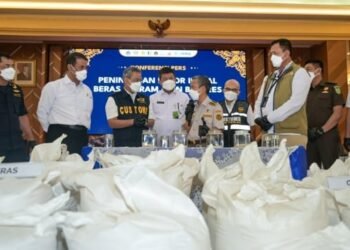 Bea Cukai Bongkar Modus Impor Beras, Garam, dan Pakaian Diduga Bekas