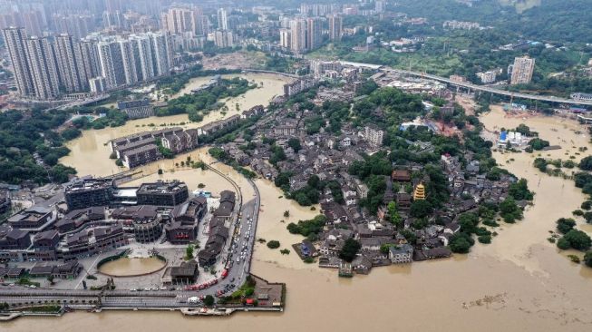 Banjir di Hubei China Tewaskan 21 Orang, Empat Lainnya Hilang