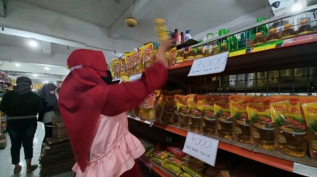 Harga Minyak Goreng Diserahkan Pada Mekanisme Pasar, Fraksi PKS: Pemerintah Telah Menyerah ke Mafia