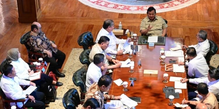 Prabowo Tetapkan Harga Khusus BBM Rp15.000 per Liter untuk Nelayan Kapal 30-200 GT