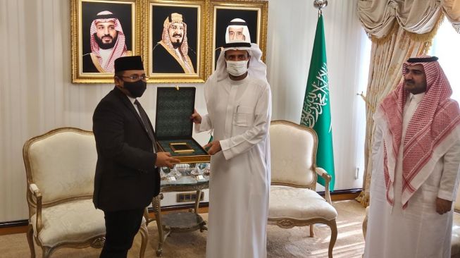 Ke Jeddah, Menag Yaqut Tanyakan soal Kuota Haji ke Menteri Haji dan Umrah Saudi Tawfiq F Al-Rabiah