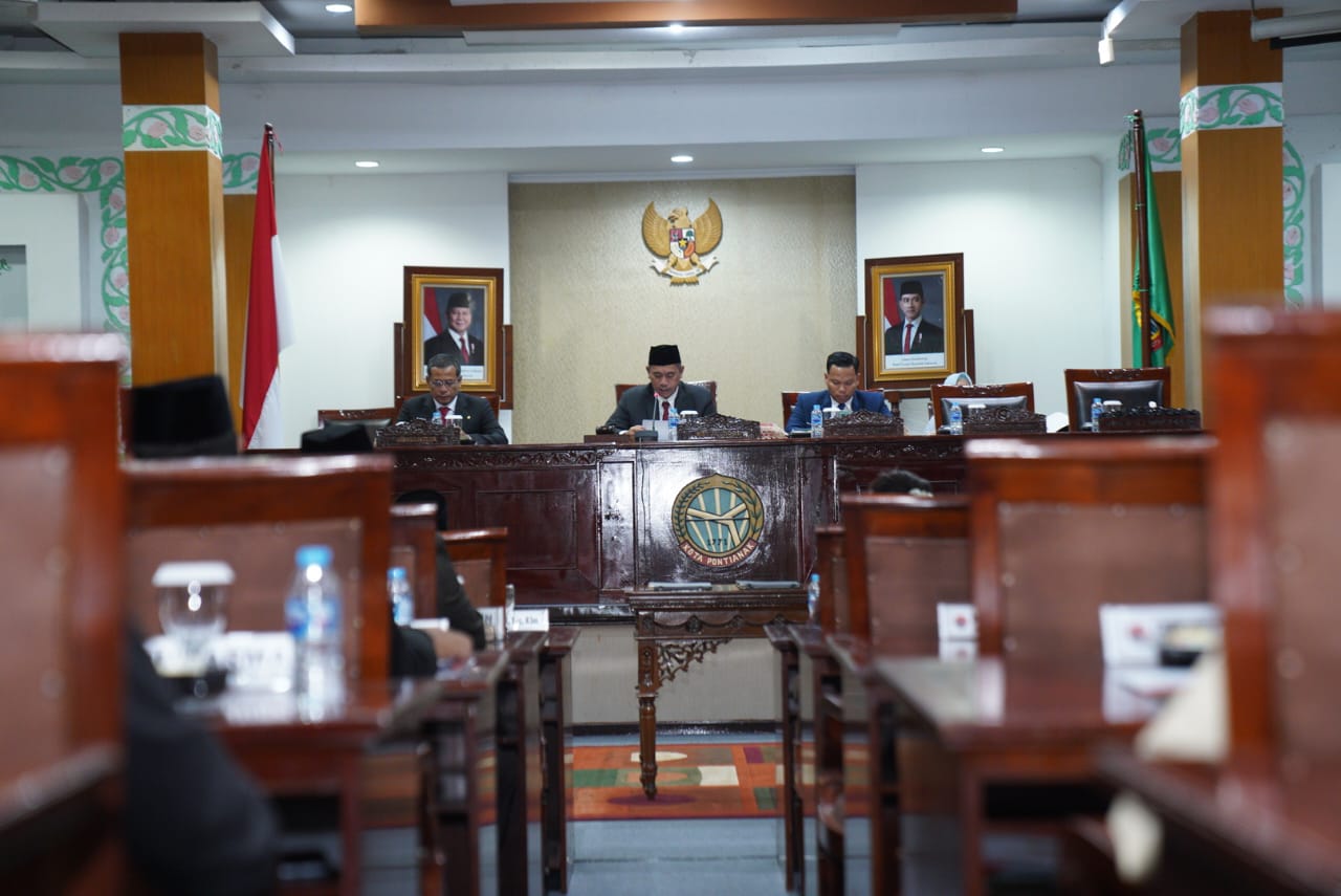 Bahas APBD TA 2025, Ini Jawaban Pj Wako Pontianak Atas Pandangan Umum Fraksi-fraksi di DPRD