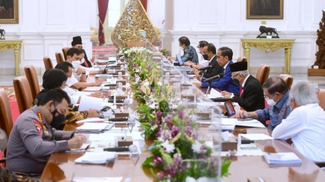 Menteri Ditanya Jokowi Mau Maju Jadi Presiden Apa Enggak, Jawaban Prabowo Paling Beda