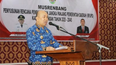 Samuel Paparkan Visi Pedoman Pembangunan dalam Musrenbang Penyusunan RPJPD Kabupaten Landak