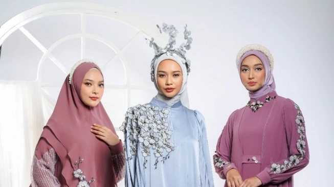 Fesyen Muslim 2024 yang Elegan dengan Desain Budaya Indonesia, Bisa Buat Stok Ramadan