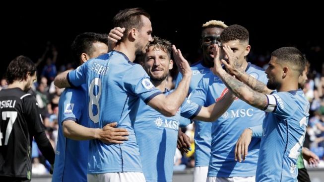 Liga Italia: Napoli Mengamuk, Sassuolo Dibantai 6-1