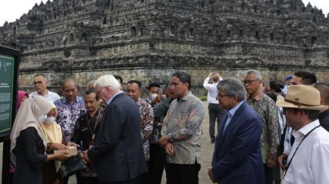 Presiden Jerman Frank-Walter Steinmeier Terkesan Pertama Kali ke Candi Borobudur