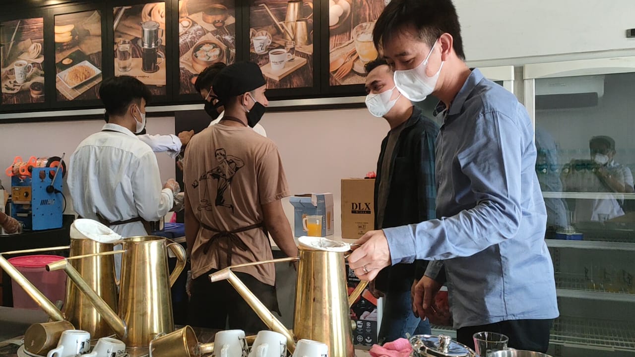Ekspansi Bisnis Aming Coffee di Tengah Pandemi, kekinian Buka Cabang ke-16 di Siantan