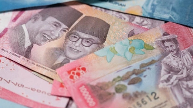 Uang Palsu Beredar Luas di ATM, Kualitas Cetakan Peruri Dipertanyakan